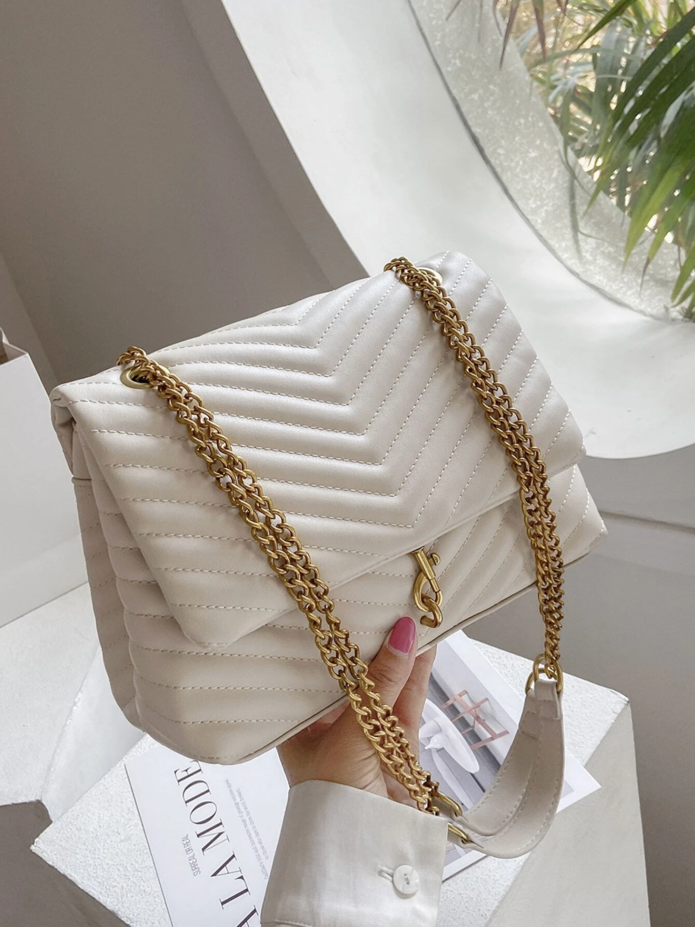 Bolso bandolera cadena ajustable