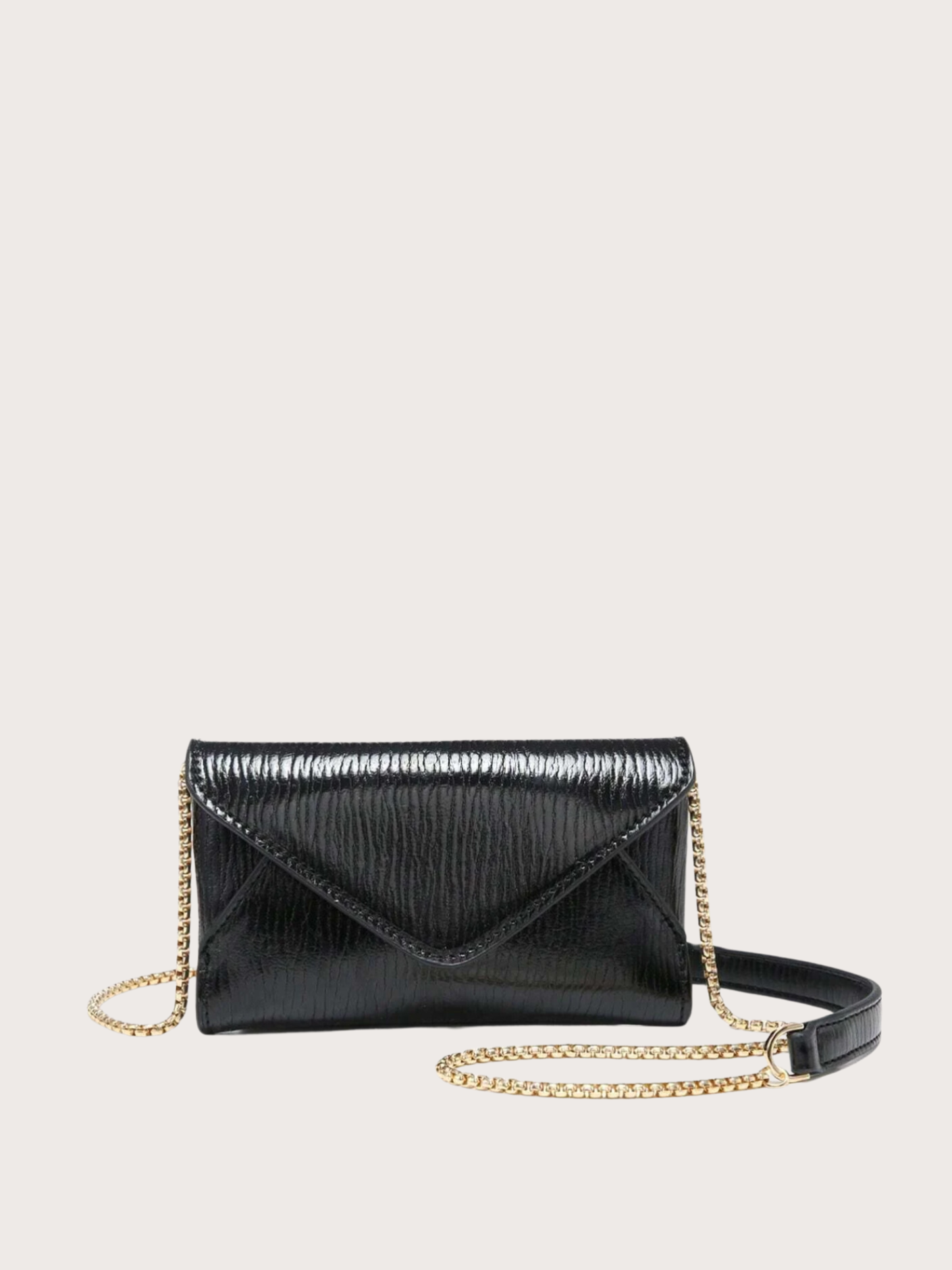 Bolso cartera sobre metálico textura