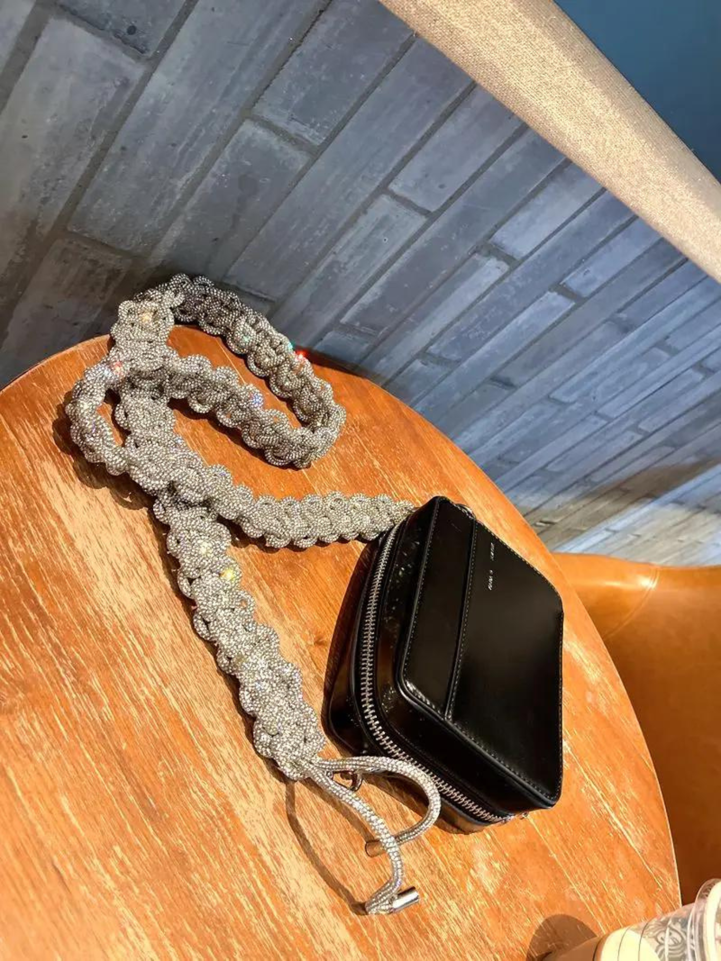 Bolso cuadrado cadena tejida diamantes