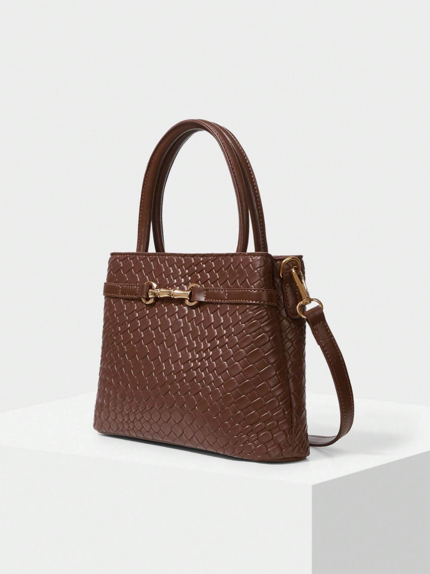 Bolso cuadrado textura hebilla