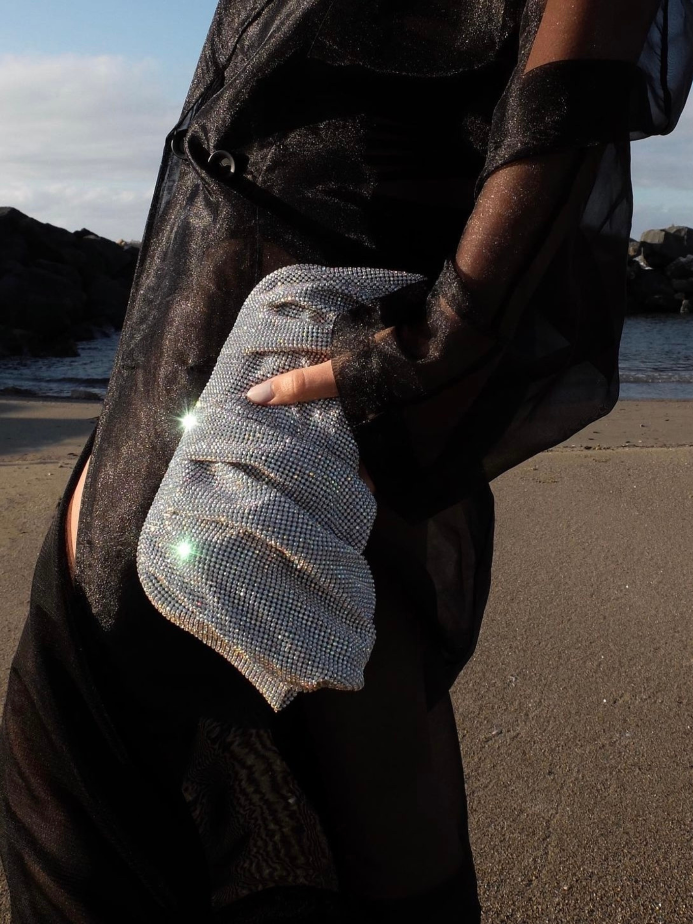 Bolso diamantes metálico