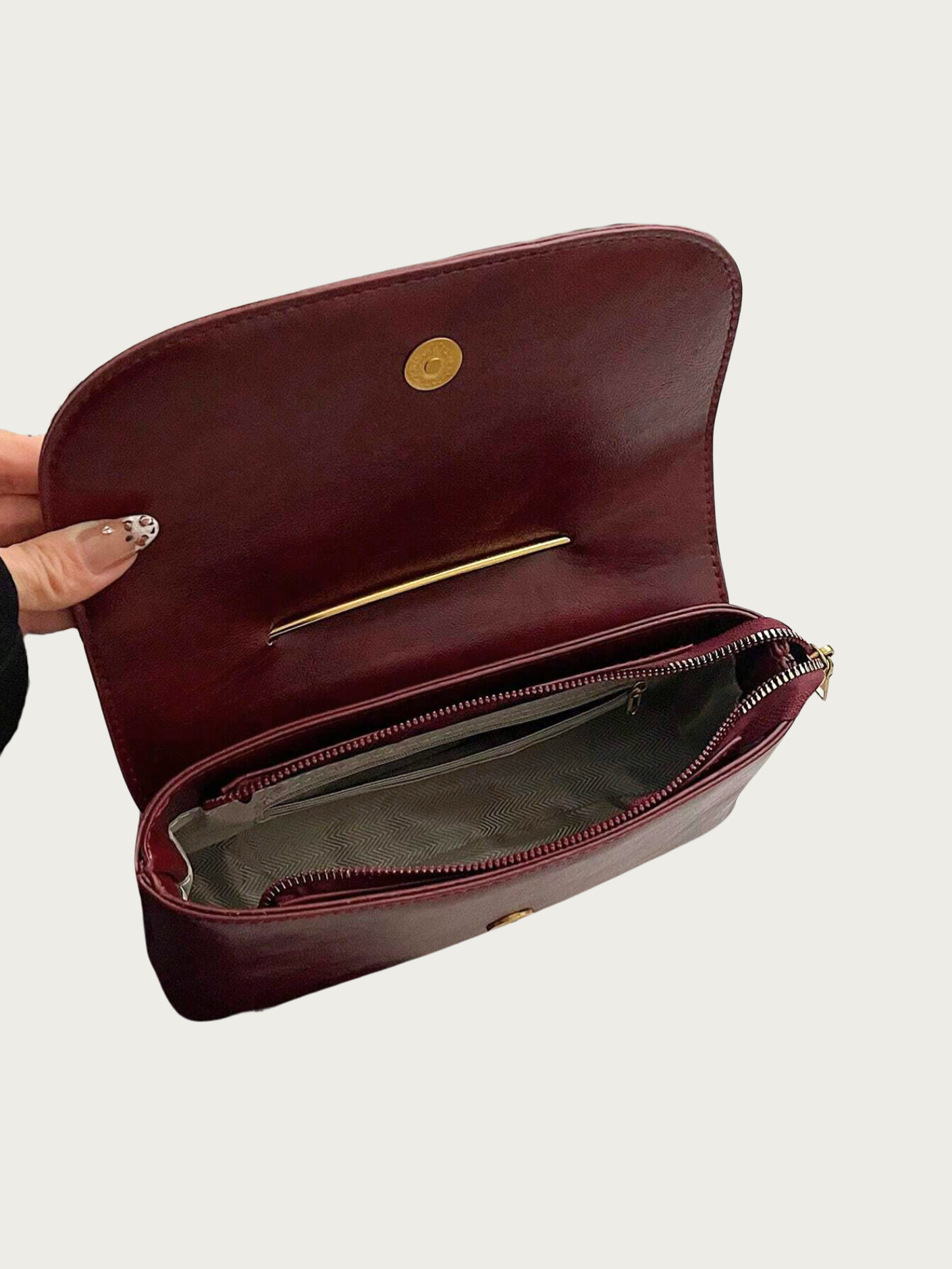 Bolso asa broche