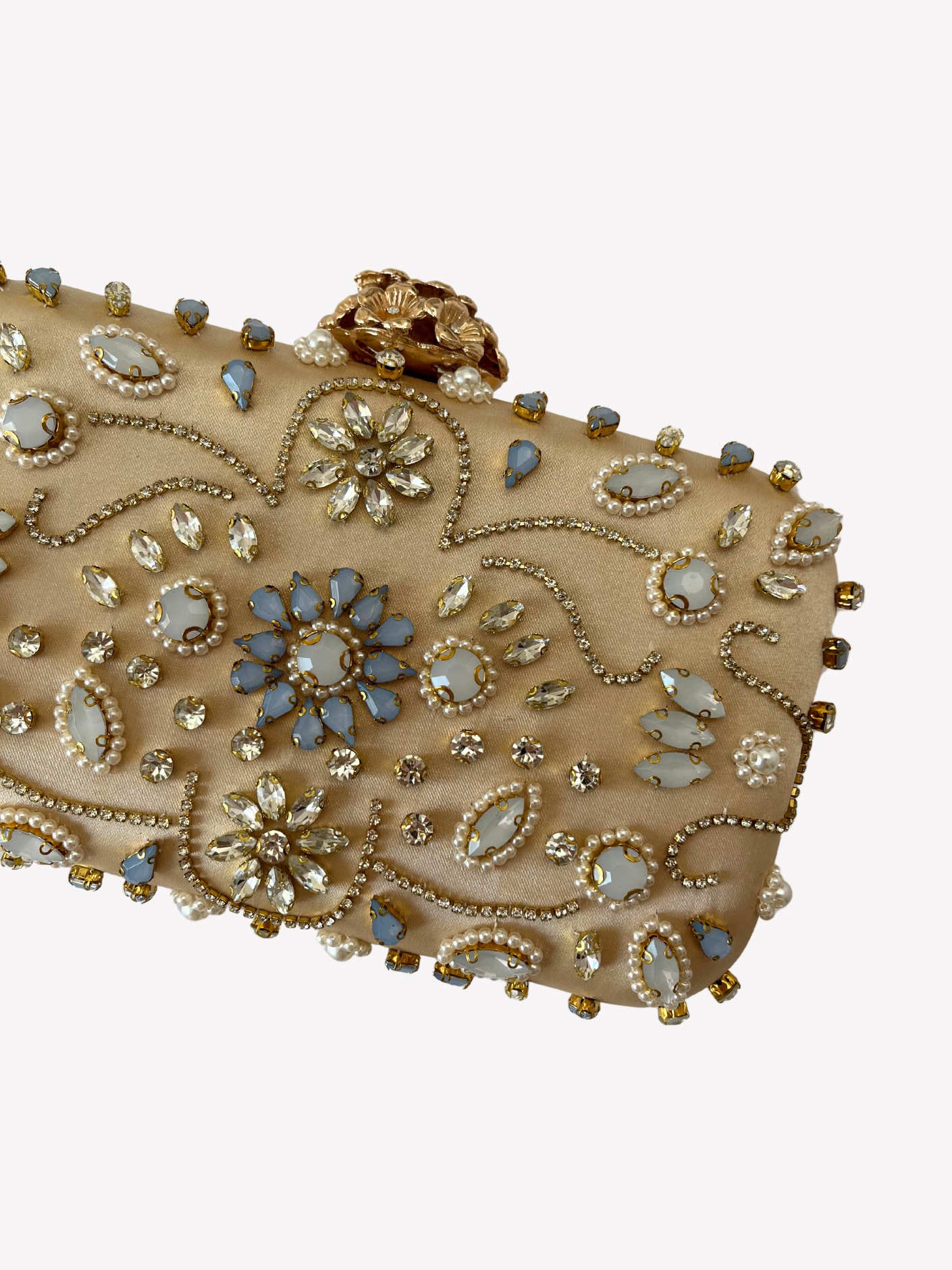 Bolso clutch bordado pedrería lunar