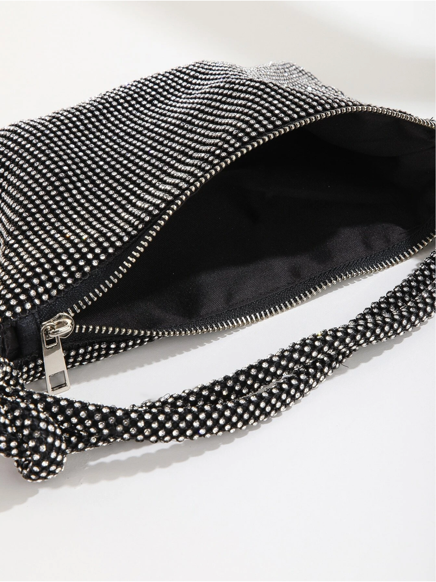 Bolso diamantes nudo