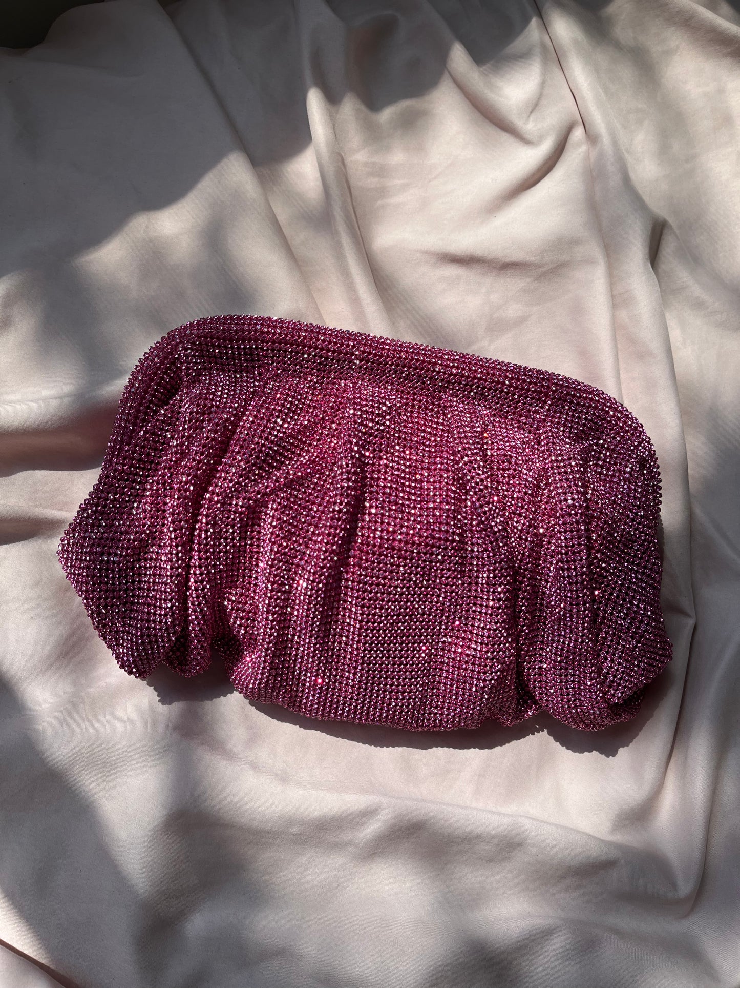 Bolso diamantes metálico