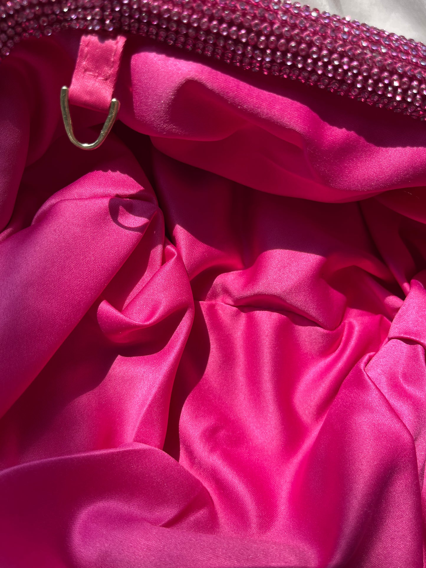 Bolso diamantes metálico