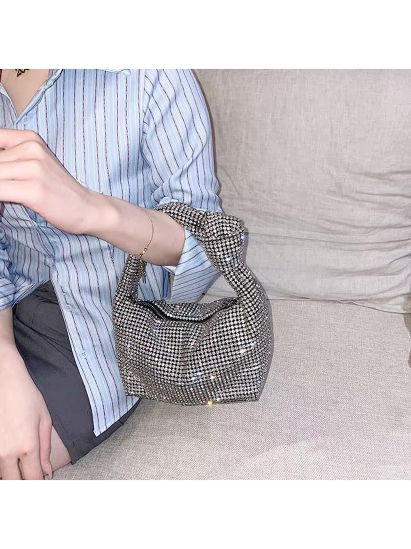 Bolso diamantes incrustados nudo