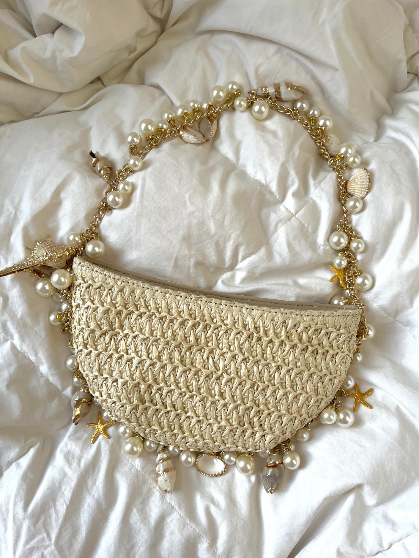Bolso perlas caracolas