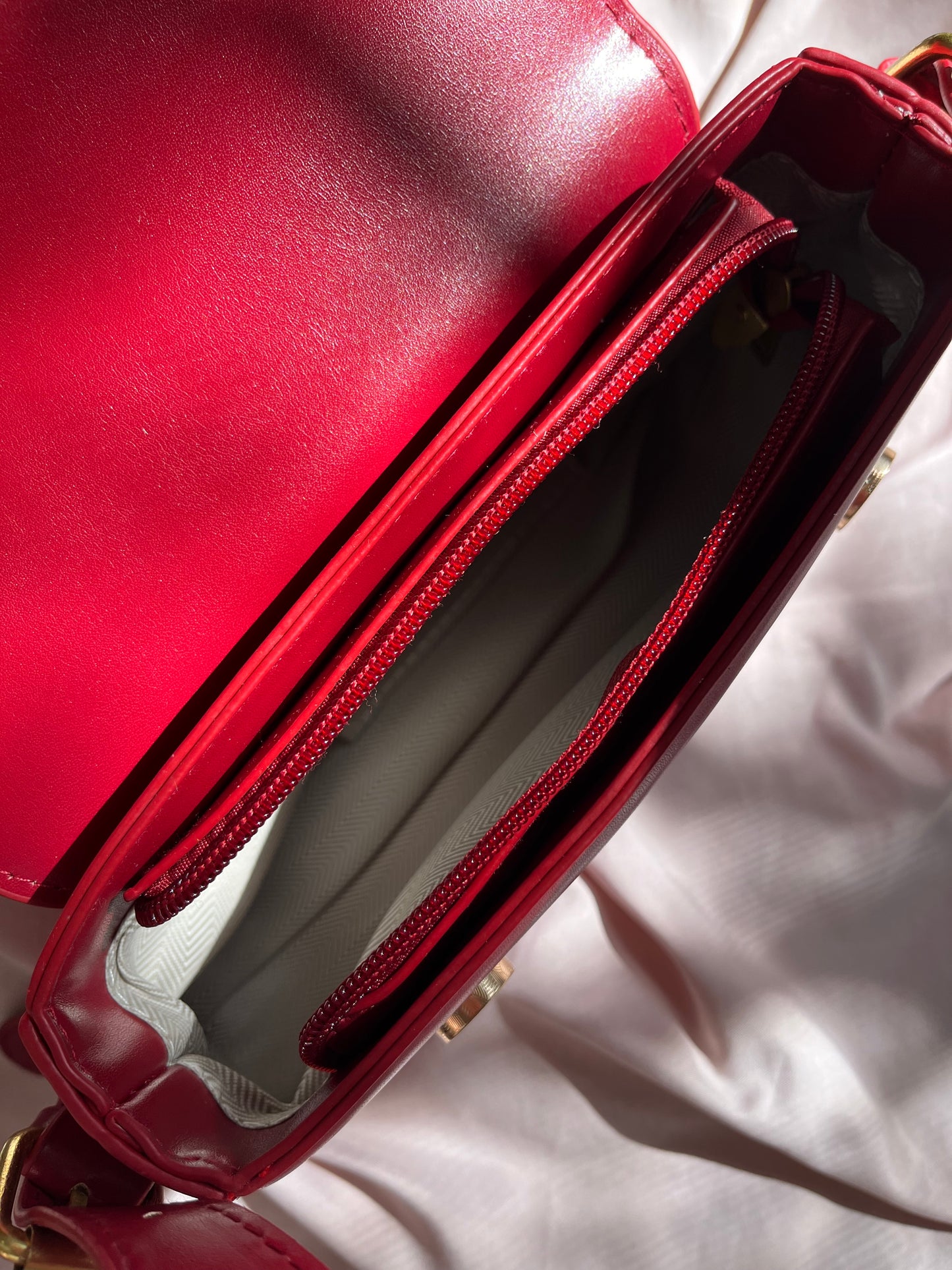 Bolso baguette rojo